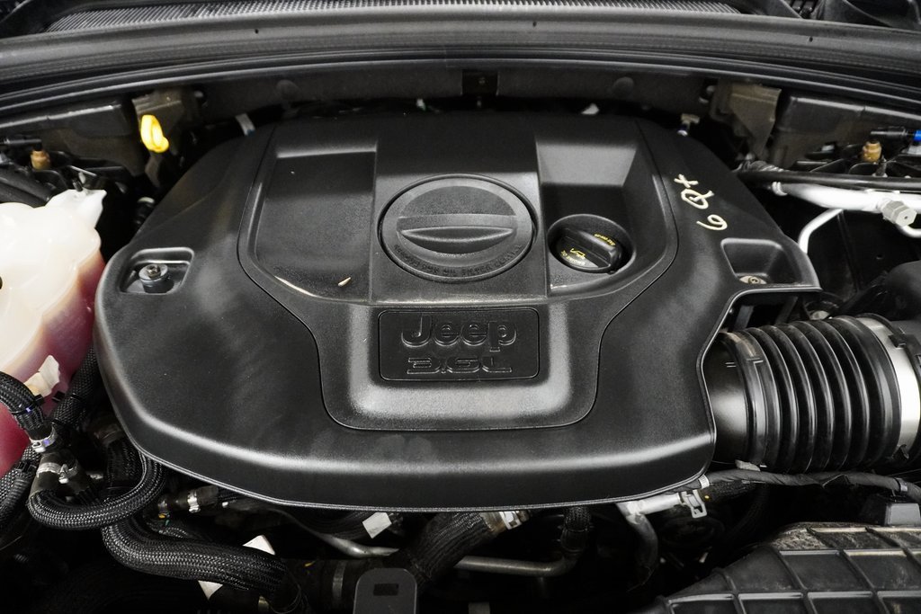 Certified 2022 Jeep Grand Cherokee L Overland w/ MOPAR Finishing Package image 10