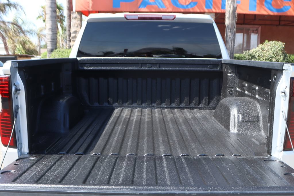 Used 2021 Chevrolet Silverado 1500 LT w/ LPO, Liner Protection Package RWD image 8