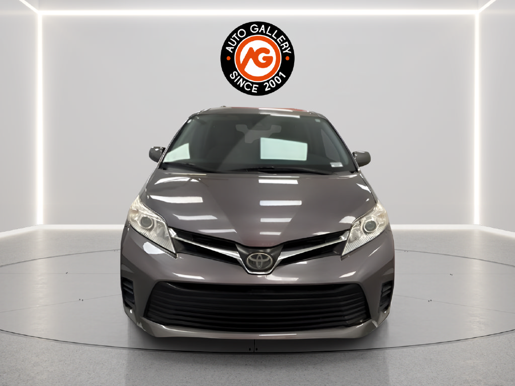 Used 2020 Toyota Sienna LE FWD image 10