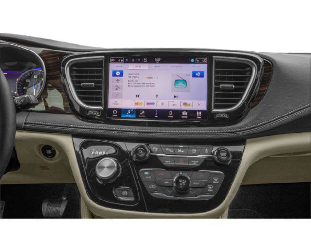 Certified 2026 Chrysler Pacifica Limited w/ S Appearance Package FWD image 9