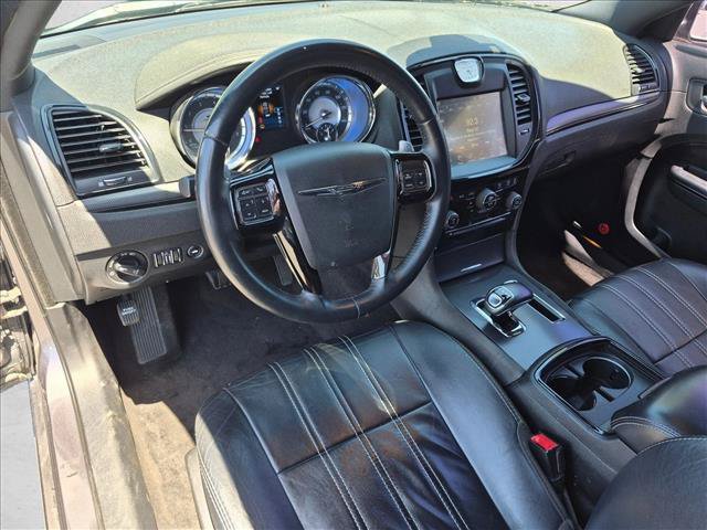 Used 2014 Chrysler 300 S RWD image 9