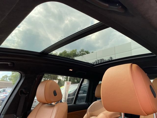 Used 2021 BMW X7 xDrive40i w/ Premium Package AWD/4WD image 18