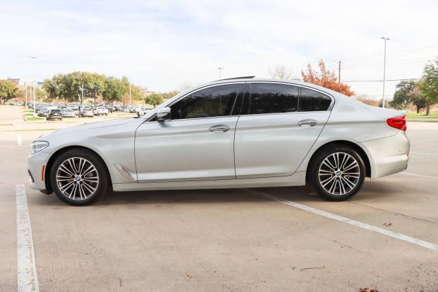 Used 2017 BMW 540i xDrive image 4