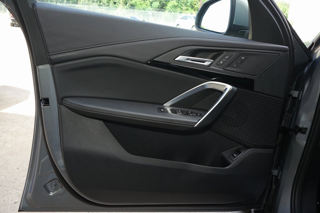 Used 2025 BMW X2 xDrive28i image 17