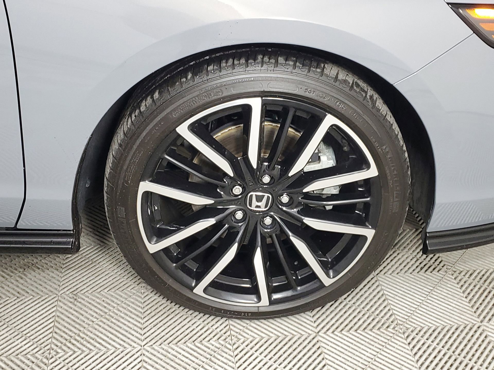 Used 2024 Honda Accord Touring image 14