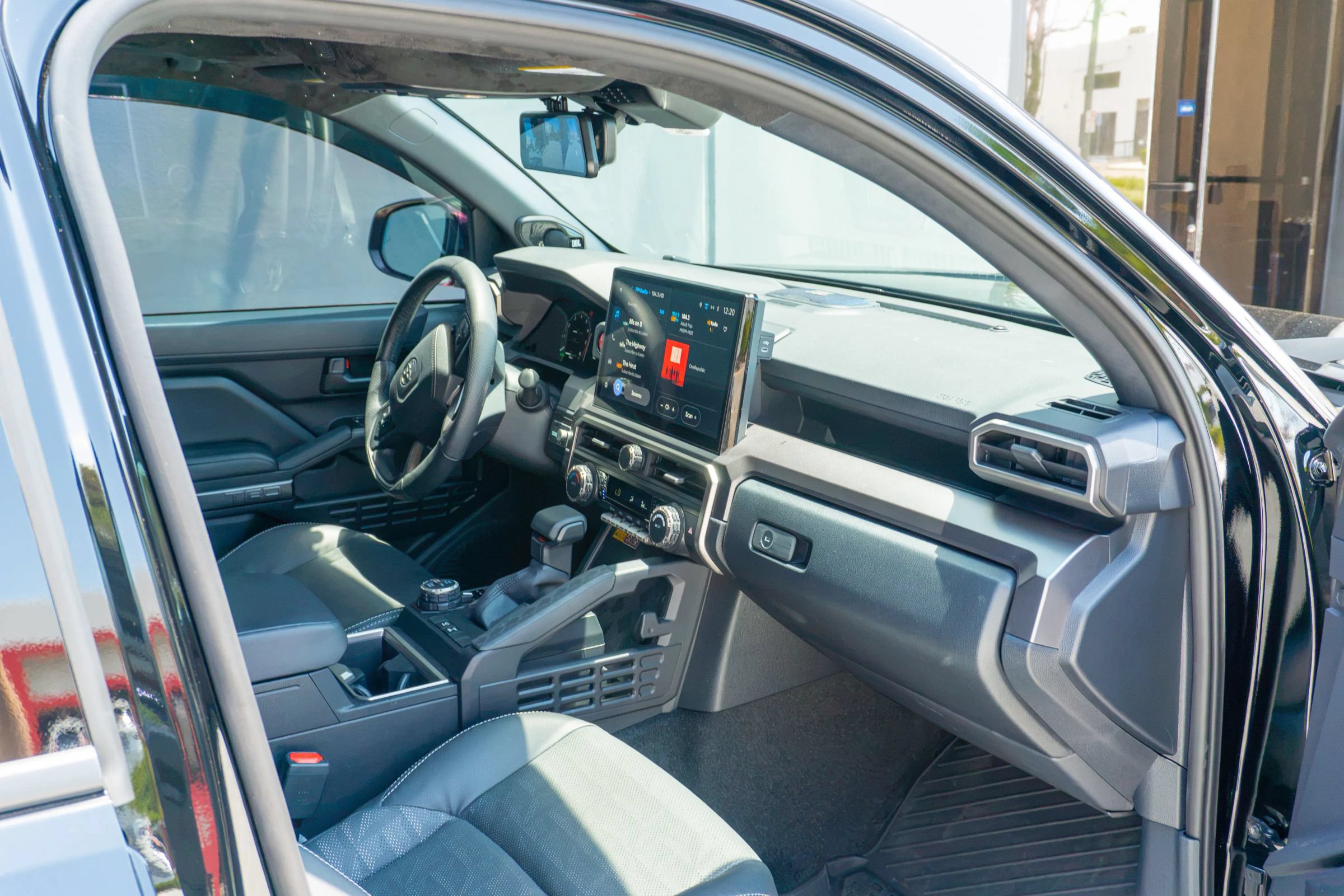 Used 2026 Toyota 4Runner Limited AWD/4WD image 80