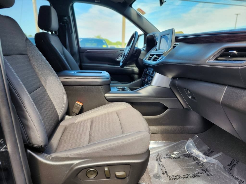 Used 2023 Chevrolet Tahoe LS AWD/4WD image 9