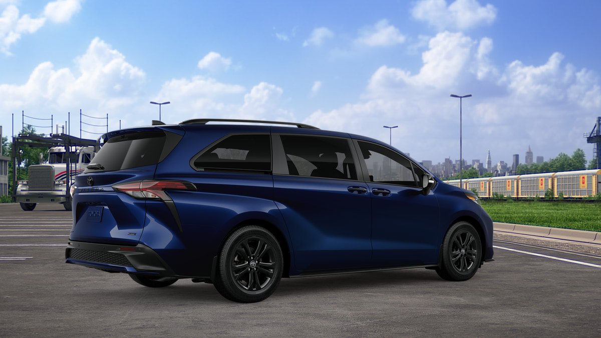 New 2026 Toyota Sienna XSE AWD/4WD image 10