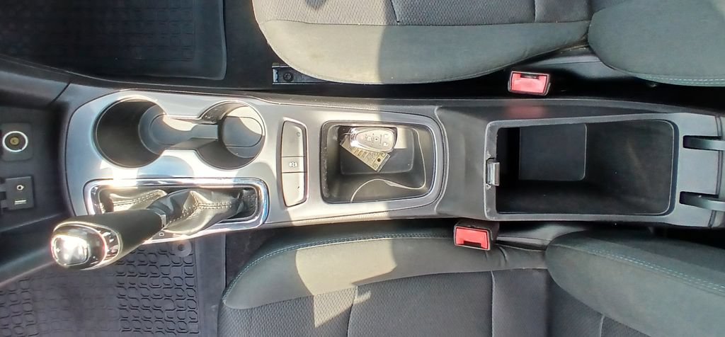 Certified 2018 Chevrolet Cruze LT w/ Sun And Sound Package FWD image 15