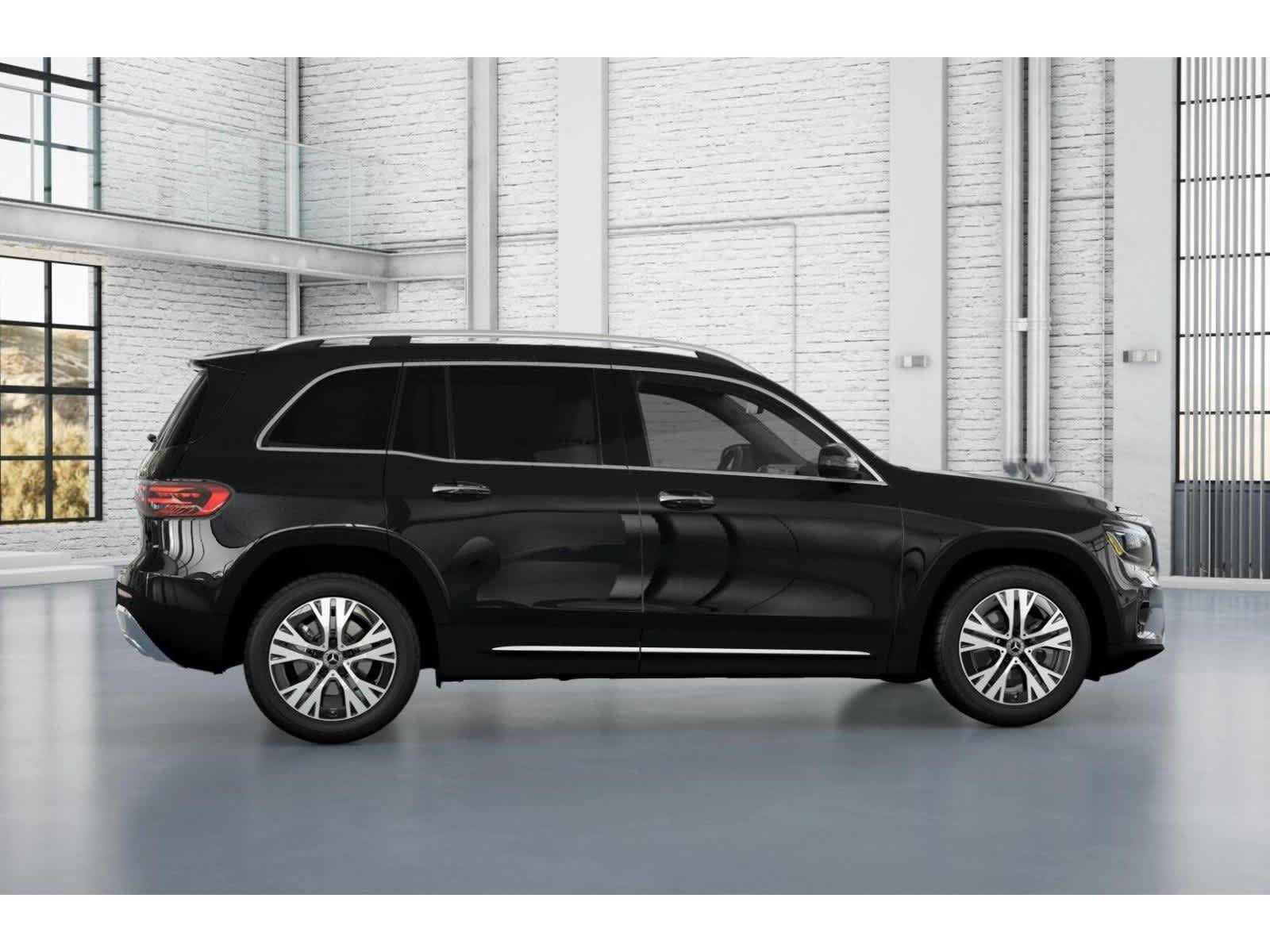 Used 2026 Mercedes-Benz GLB 250 4MATIC image 16