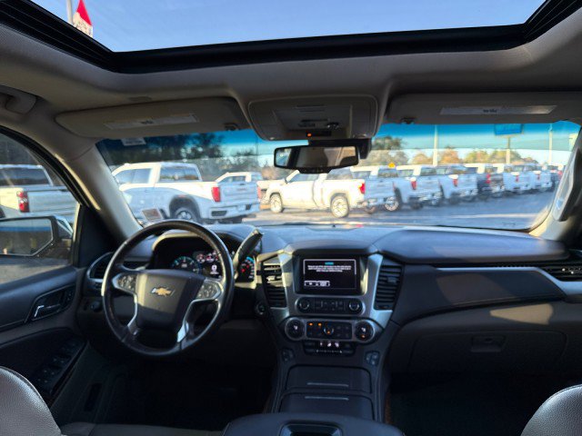 Used 2018 Chevrolet Suburban Premier image 17