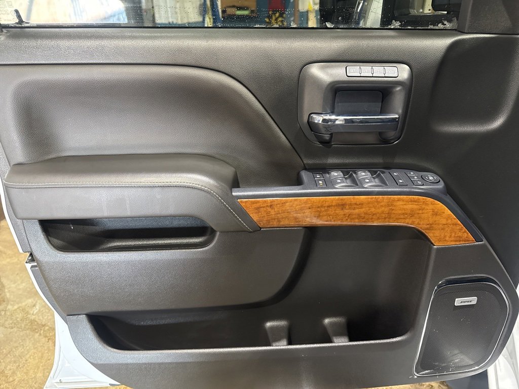 Used 2018 Chevrolet Silverado 2500 High Country w/ Duramax Plus Package image 12