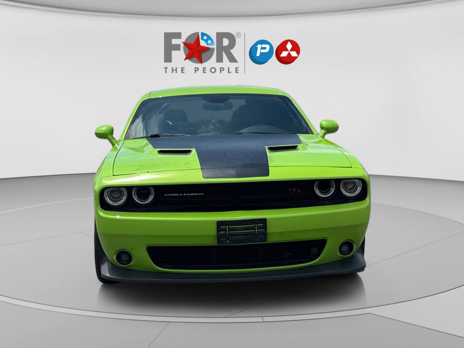 Used 2015 Dodge Challenger R/T Scat Pack w/ Scat Pack Appearance Package RWD image 8