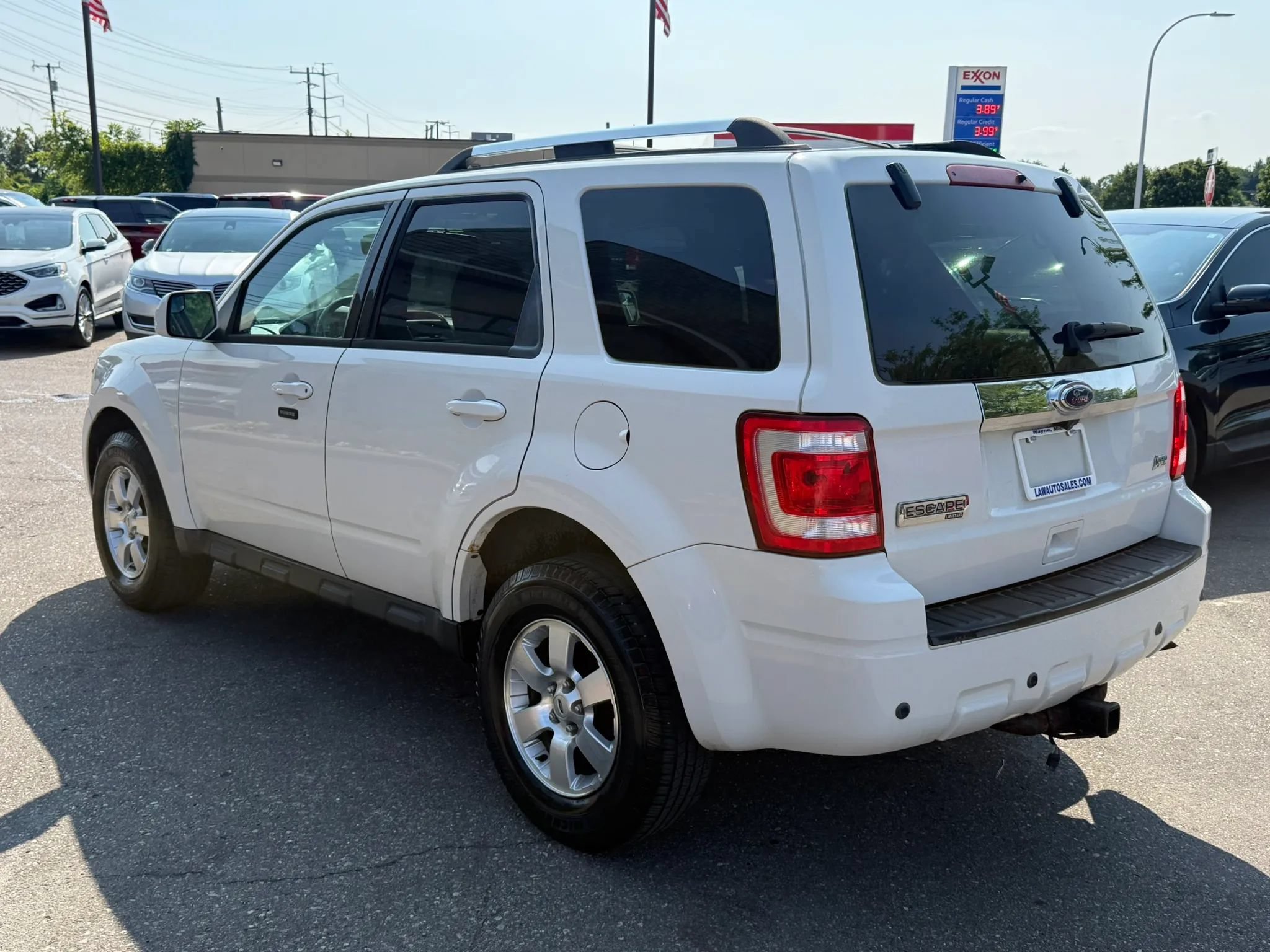Used 2010 Ford Escape Limited FWD image 7