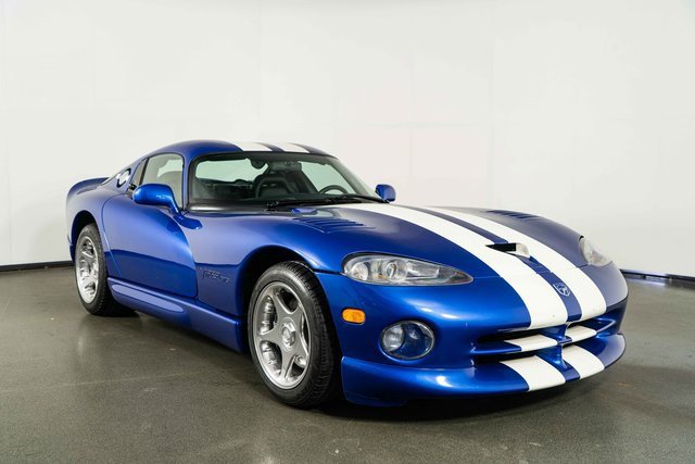 Used 1996 Dodge Viper GTS image 2