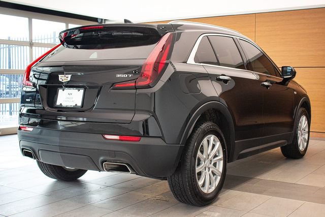 Used 2023 Cadillac XT4 Luxury w/ Cold Weather Package image 6