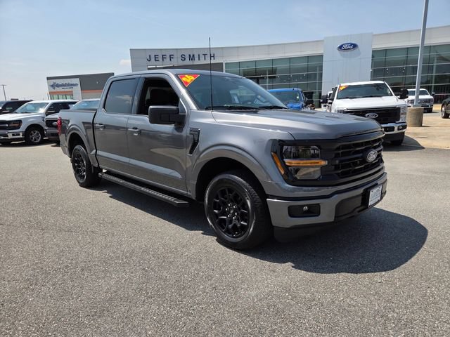 Used 2026 Ford F150 XLT w/ XLT Black Appearance Package RWD image 1