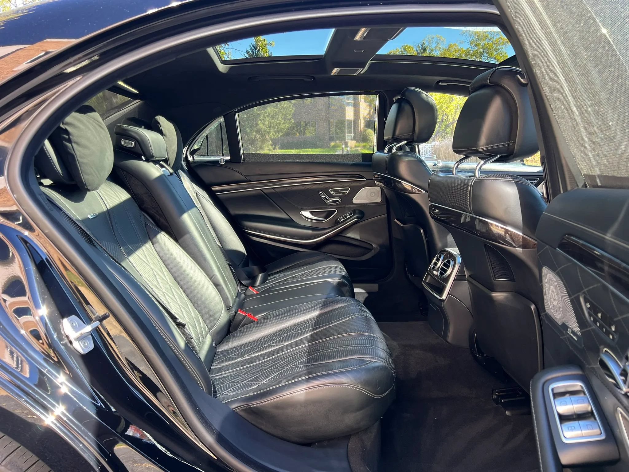 Used 2015 Mercedes-Benz S 63 AMG 4MATIC Sedan image 22