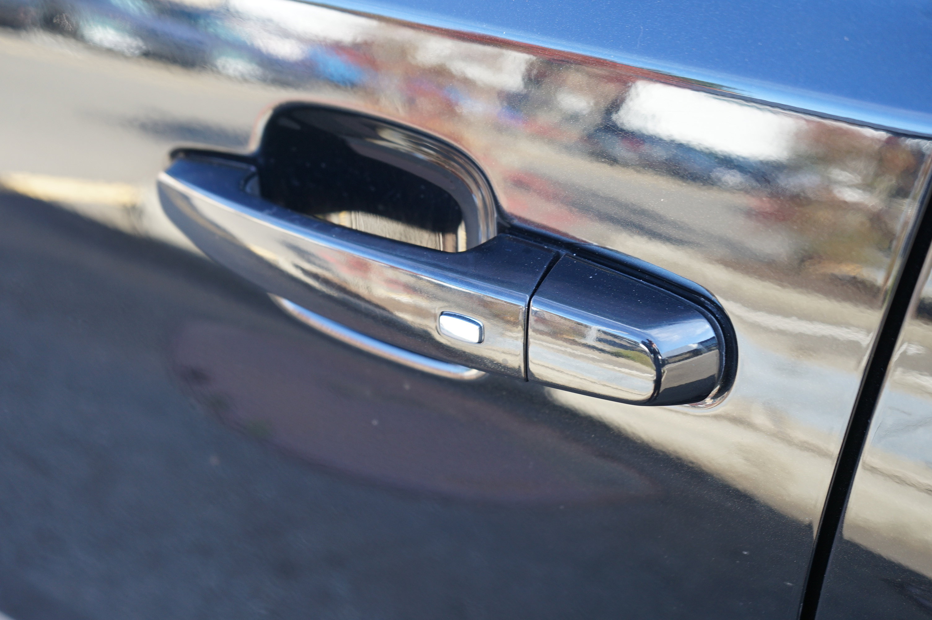 Used 2019 GMC Acadia SLE image 9