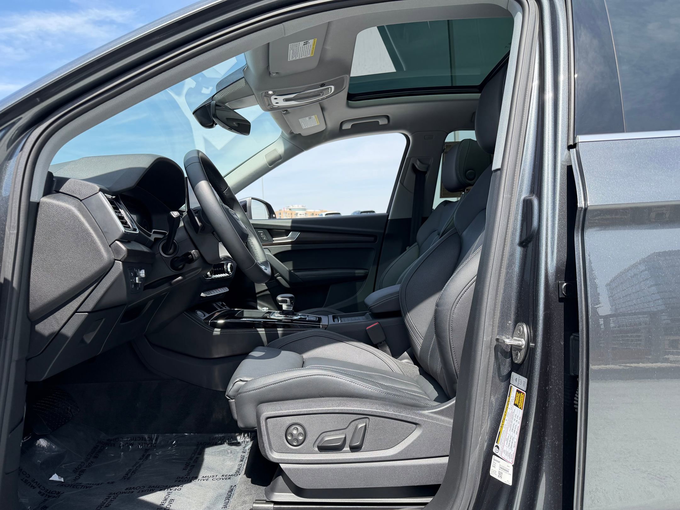 Used 2023 Audi Q5 2.0T Prestige w/ Prestige Package image 24