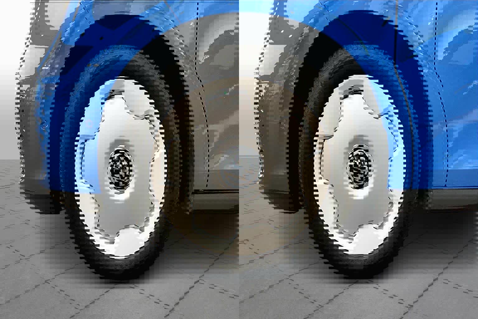 Used 2025 Volkswagen ID. Buzz 1st Edition image 11