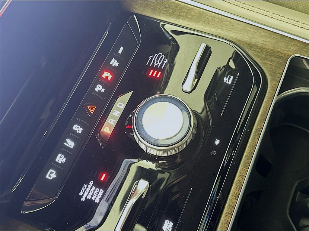 Used 2022 Jeep Grand Wagoneer Series I w/ Flexible Seating Group image 16