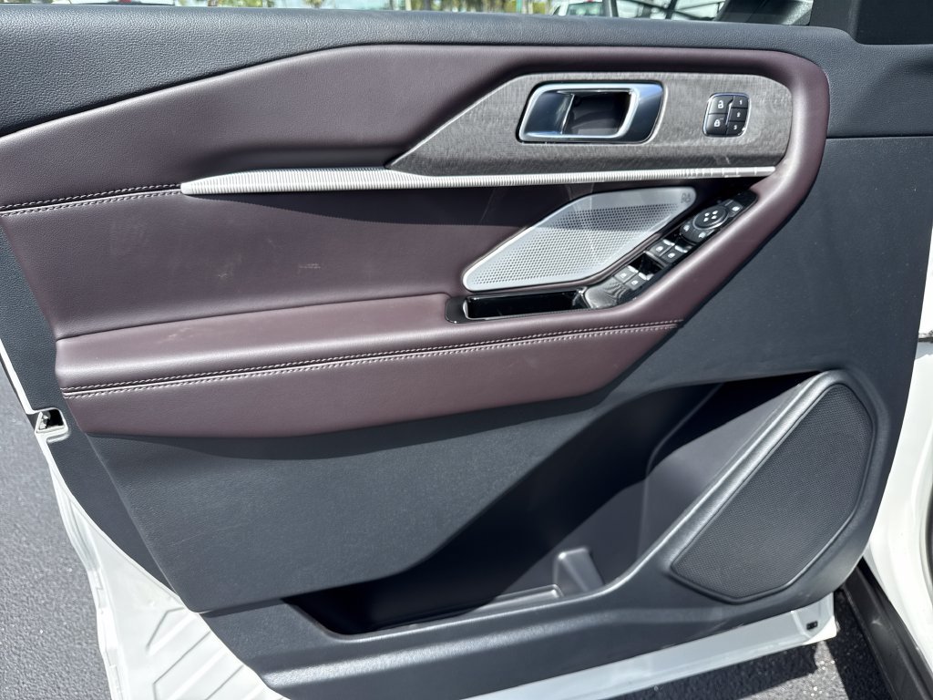 New 2026 Ford Explorer Platinum RWD image 18