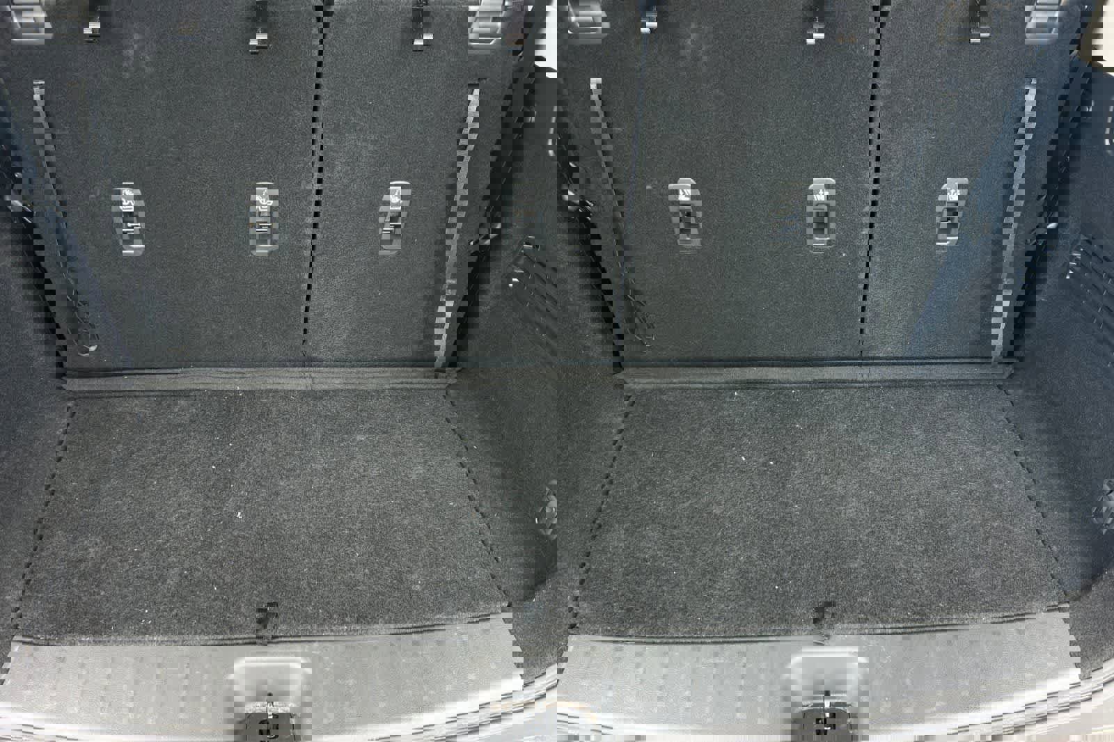 Used 2025 Nissan Pathfinder S image 18