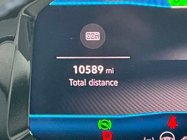 Certified 2025 Volkswagen Golf R Black Edition image 32