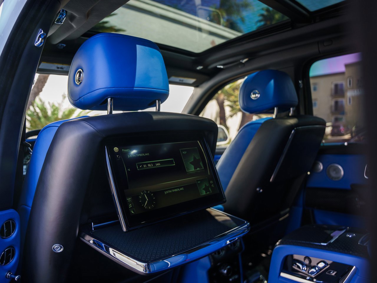 Certified 2023 Rolls-Royce Cullinan Black Badge w/ Driver's Package image 26