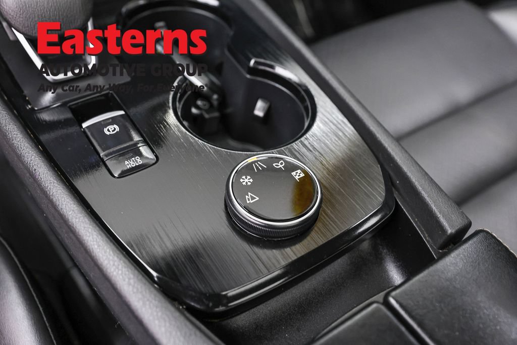 Used 2023 Nissan Rogue SV w/ SV Premium B Package AWD/4WD image 22