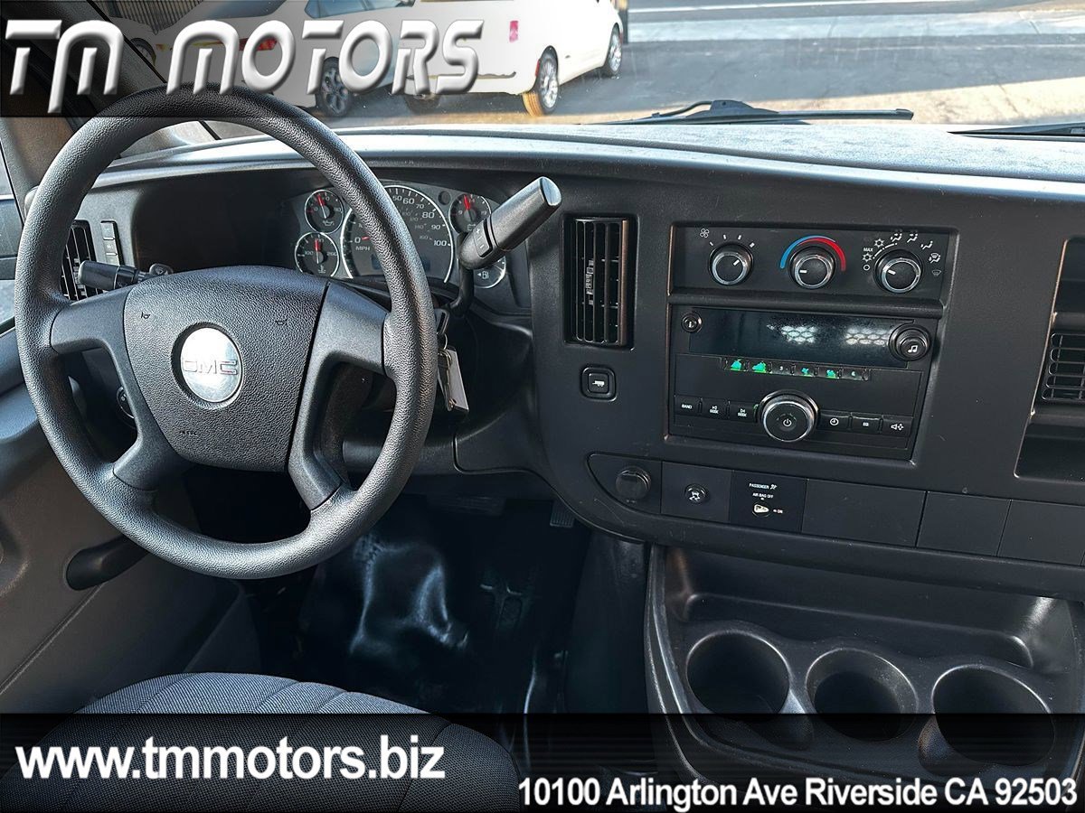 Used 2011 GMC Savana 3500 RWD image 7