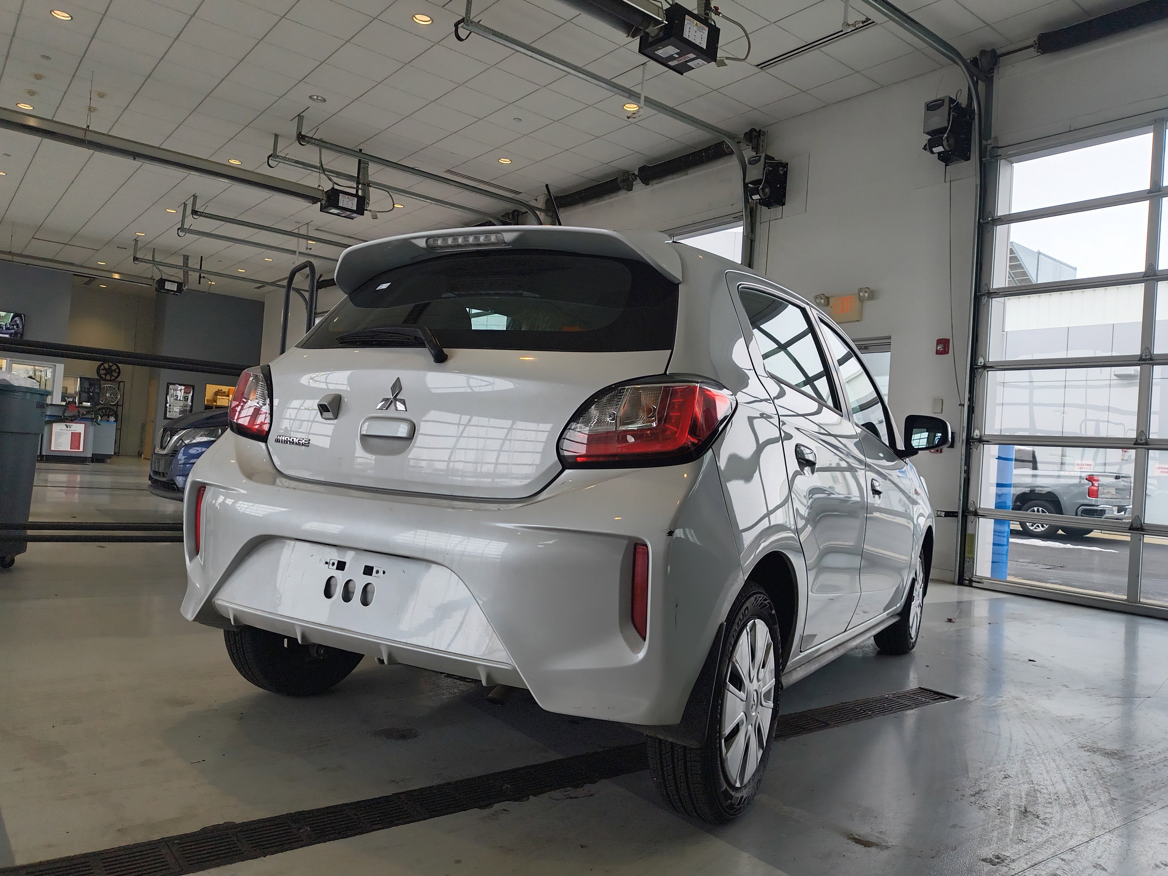 Used 2024 Mitsubishi Mirage ES image 4