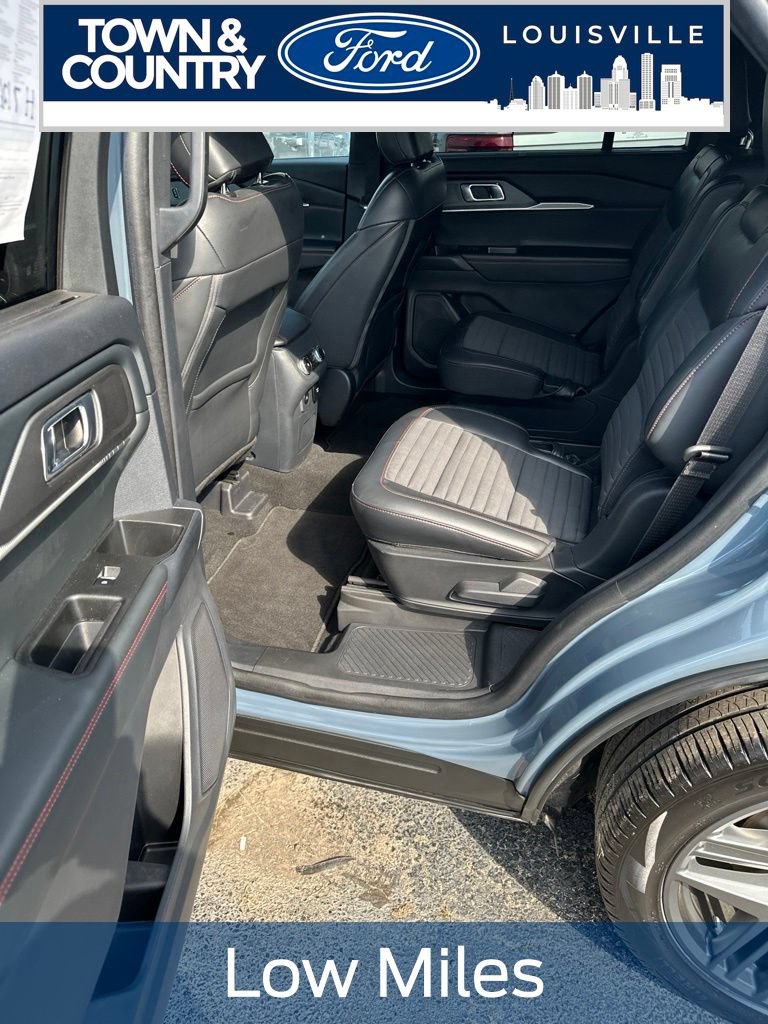 Used 2025 Ford Explorer ST-Line w/ Premium Package AWD/4WD image 9