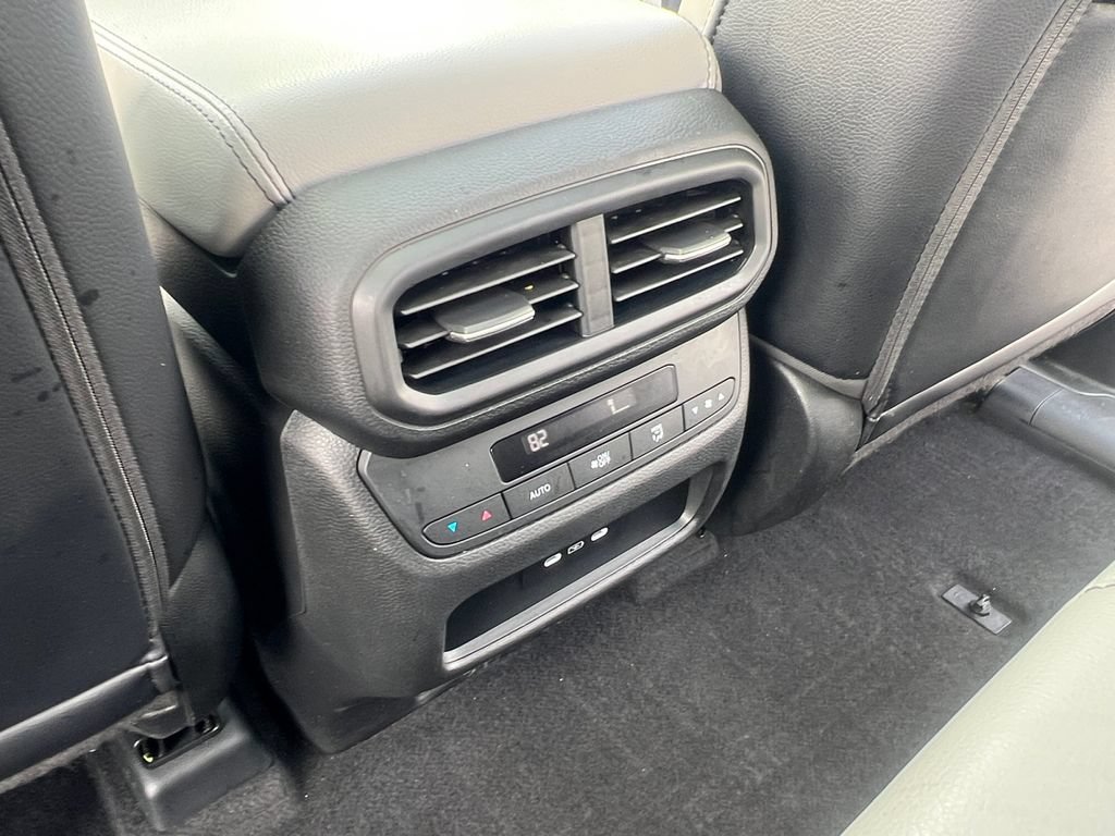 Certified 2024 Honda Pilot Touring image 26