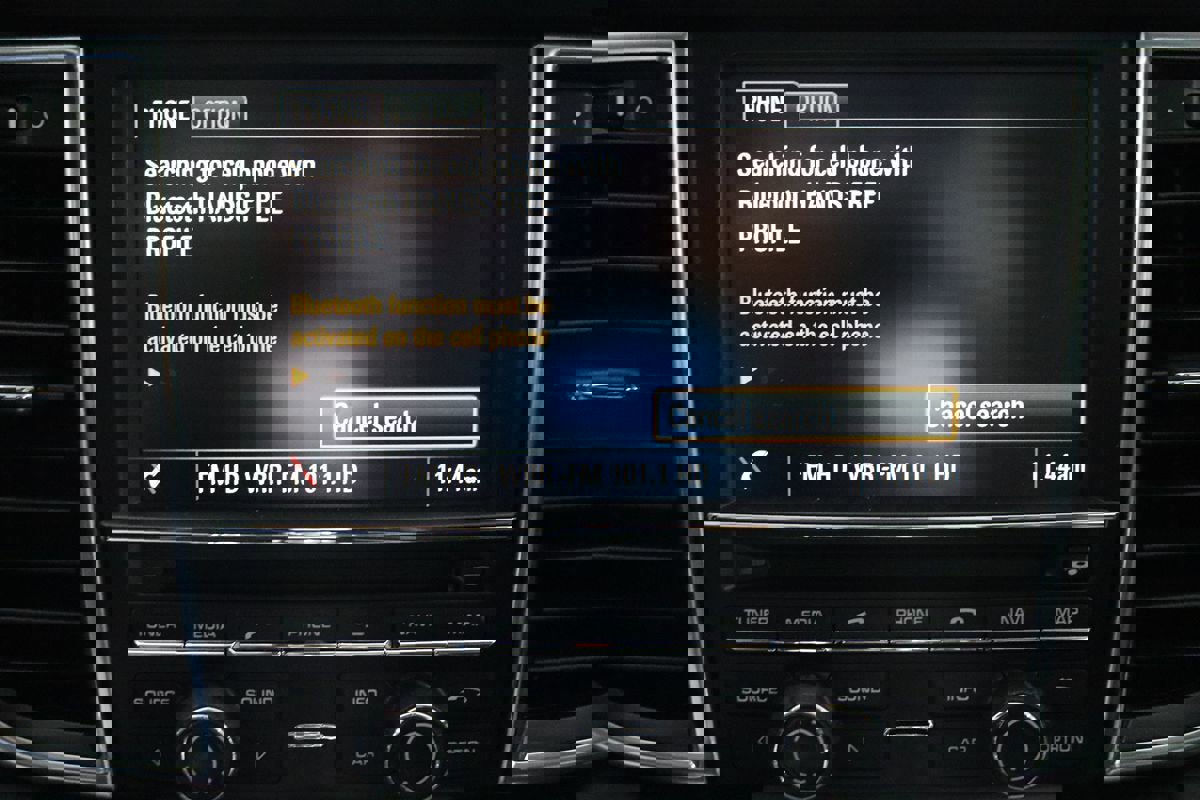 Used 2015 Porsche Panamera S image 26