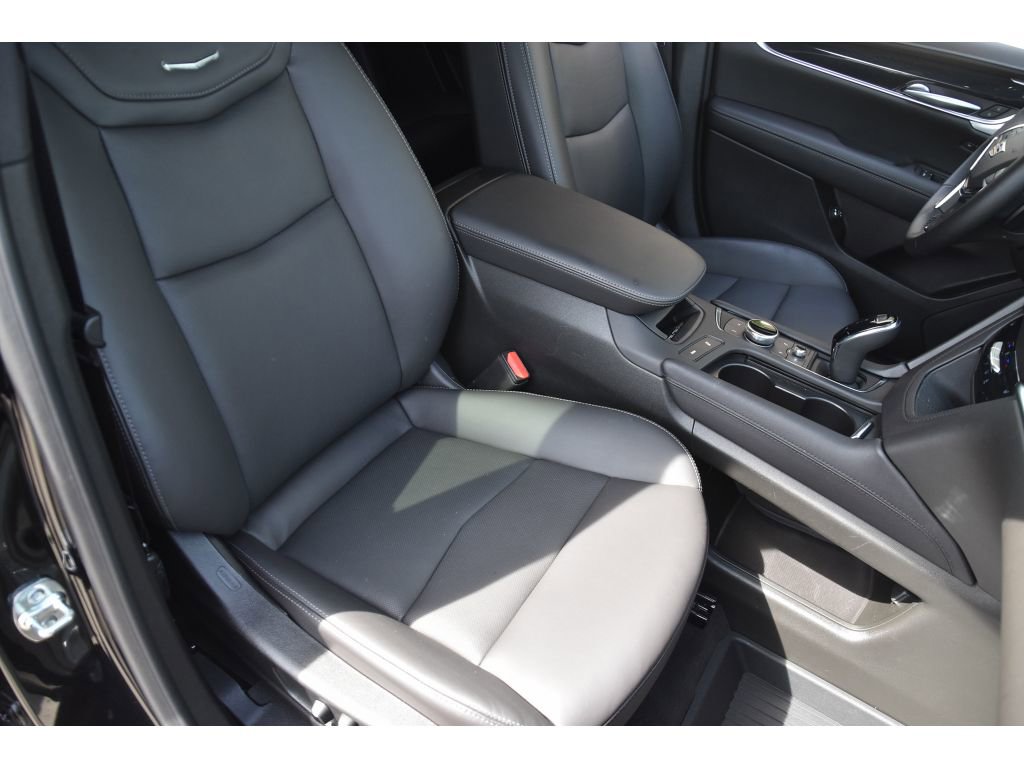New 2025 Cadillac XT5 Premium Luxury w/ LPO, Floor Liner Package image 30