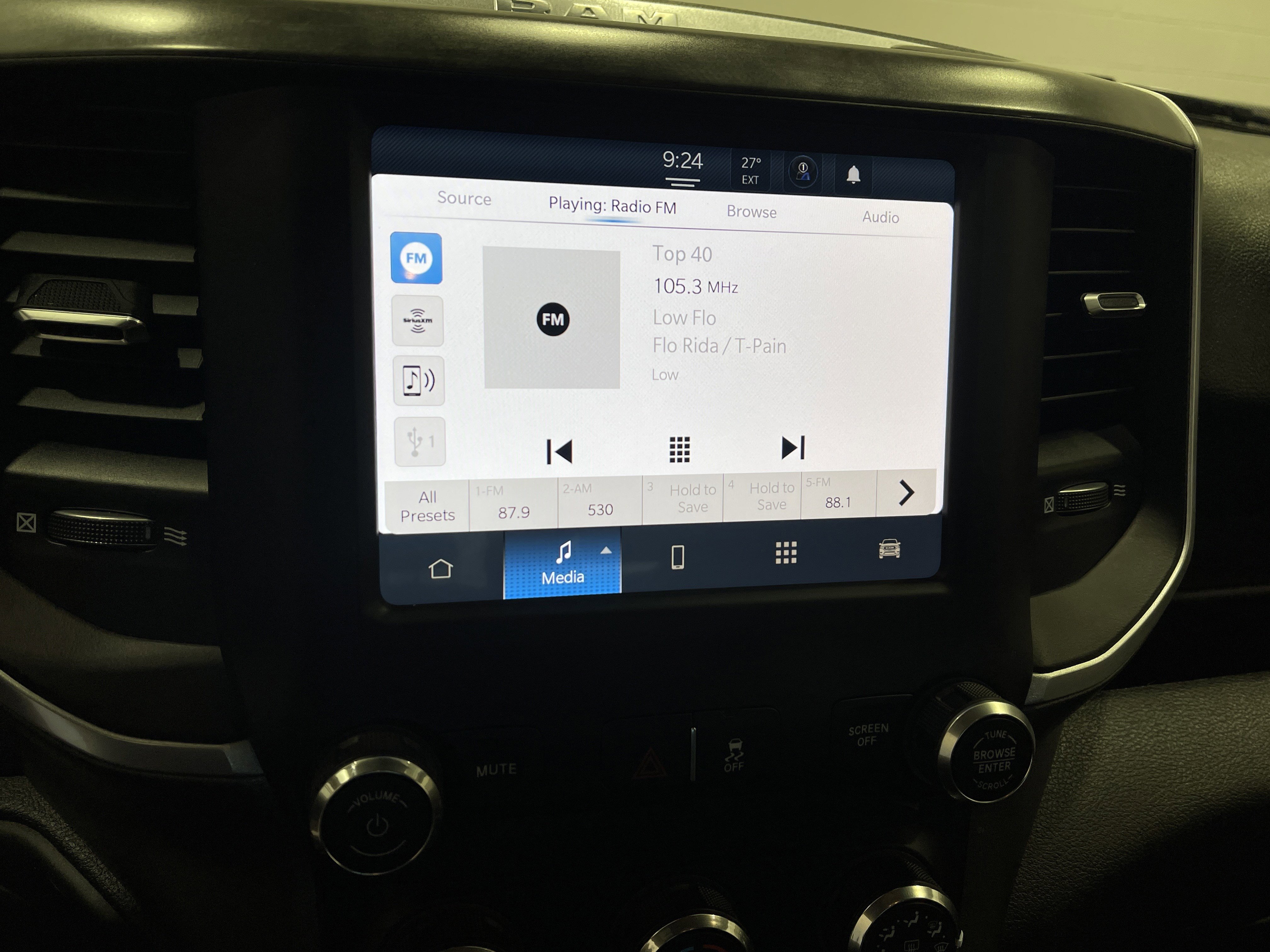 Used 2022 RAM 2500 Big Horn w/ Cold Weather Group image 13