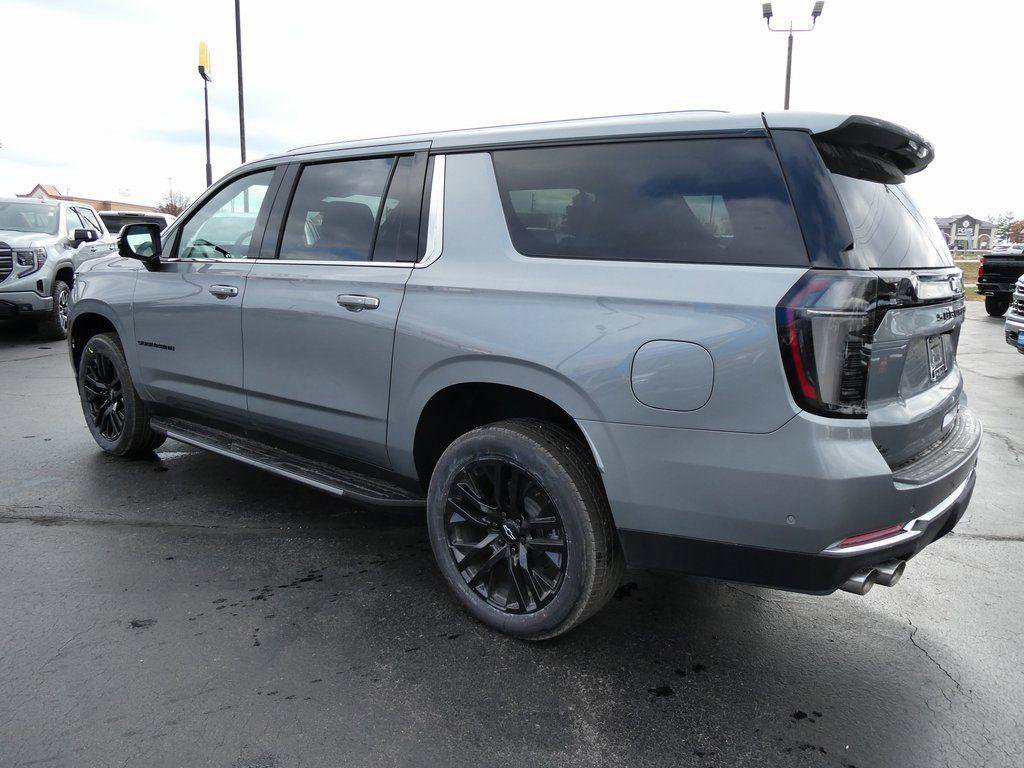 New 2026 Chevrolet Suburban Premier image 6