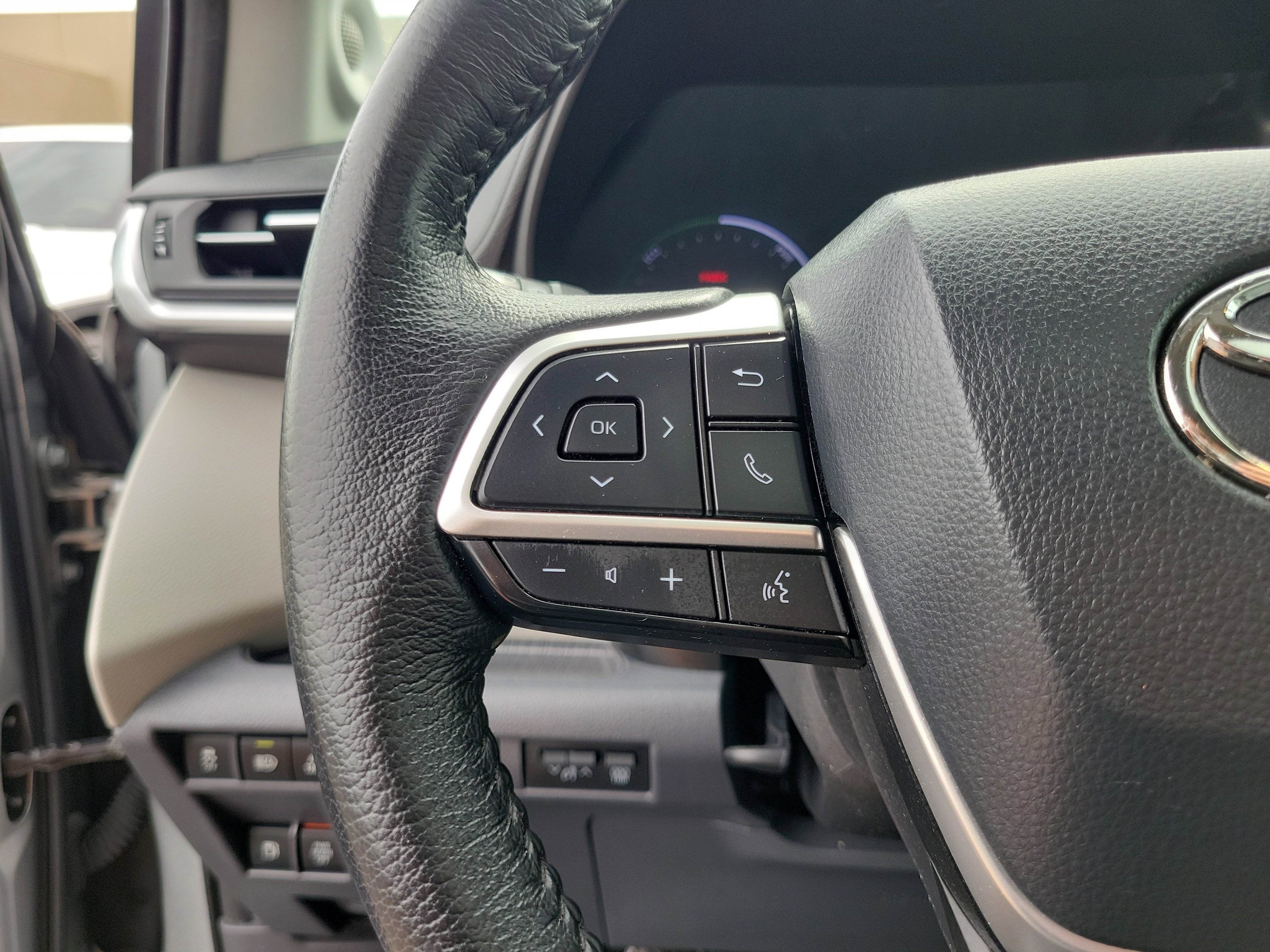 Used 2021 Toyota Sienna XLE w/ XLE Plus Package AWD/4WD image 22