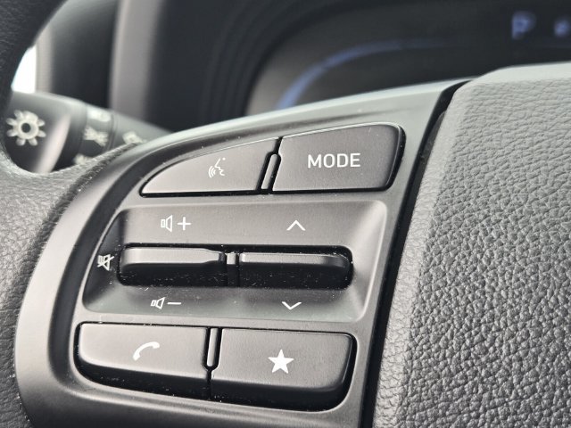 Used 2024 Hyundai Venue SE FWD image 23