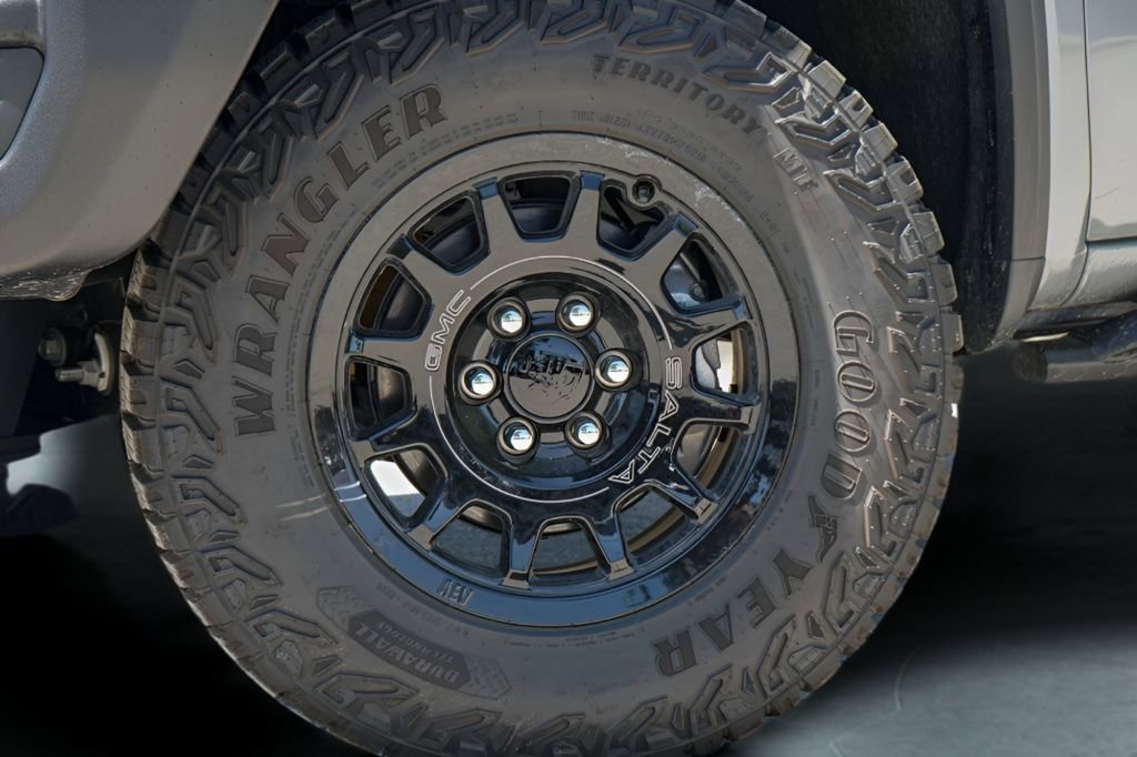 New 2026 GMC Sierra 1500 AT4X w/ AT4X AEV Edition image 2