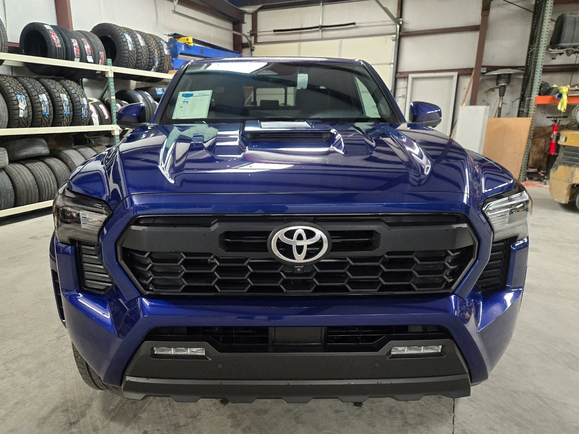 Used 2024 Toyota Tacoma TRD Sport w/ TRD Sport Premium Package AWD/4WD image 2