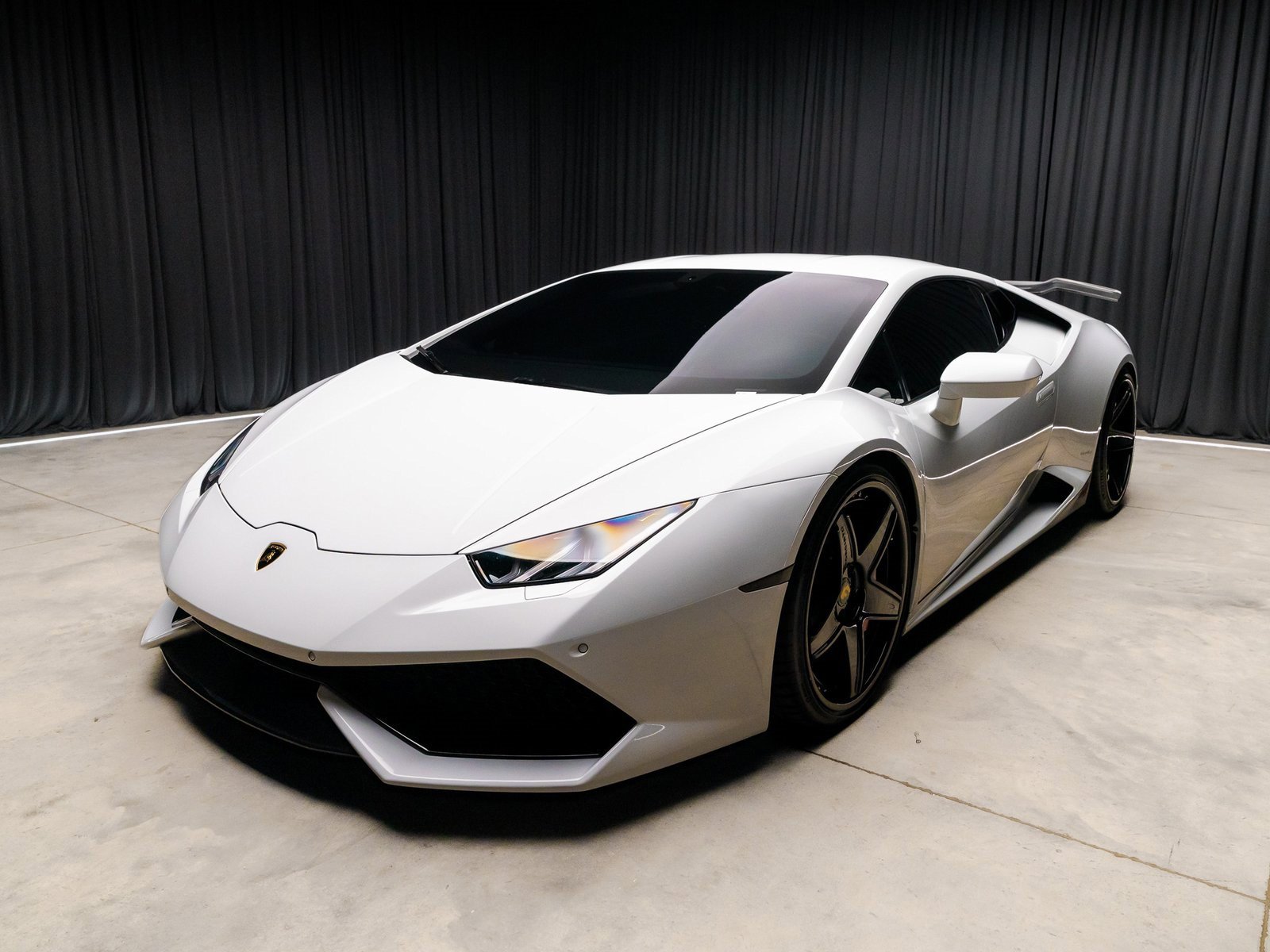 Used 2015 Lamborghini Huracan LP 610-4 image 11