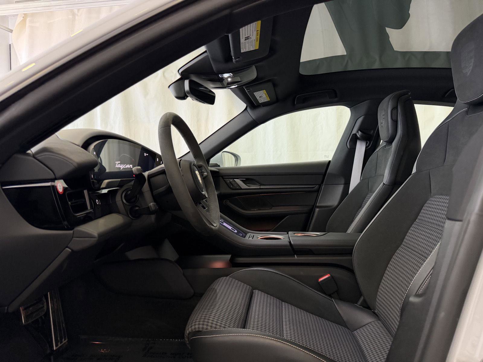 Certified 2025 Porsche Taycan image 5