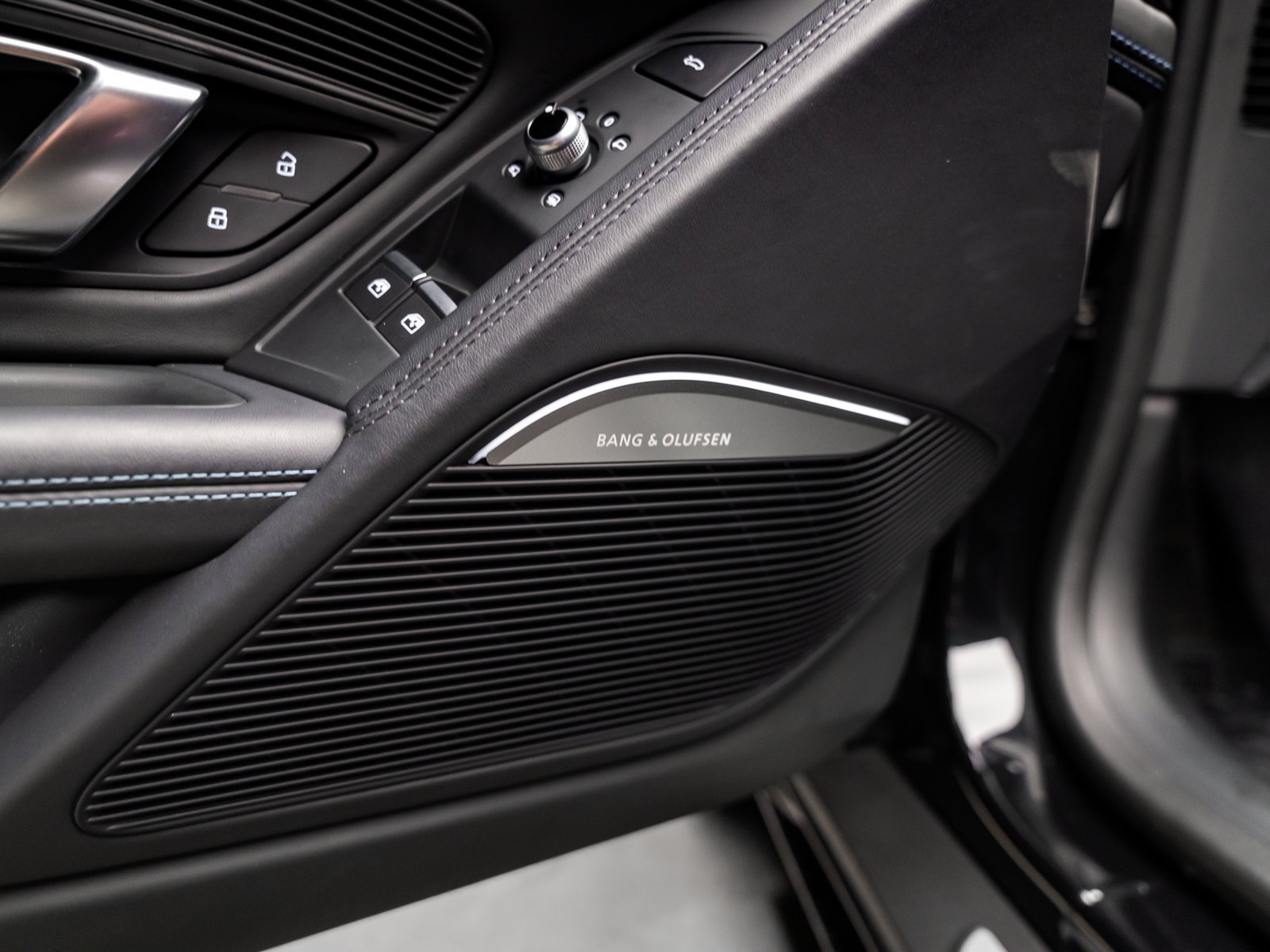 Used 2023 Audi R8 V10 performance RWD image 59