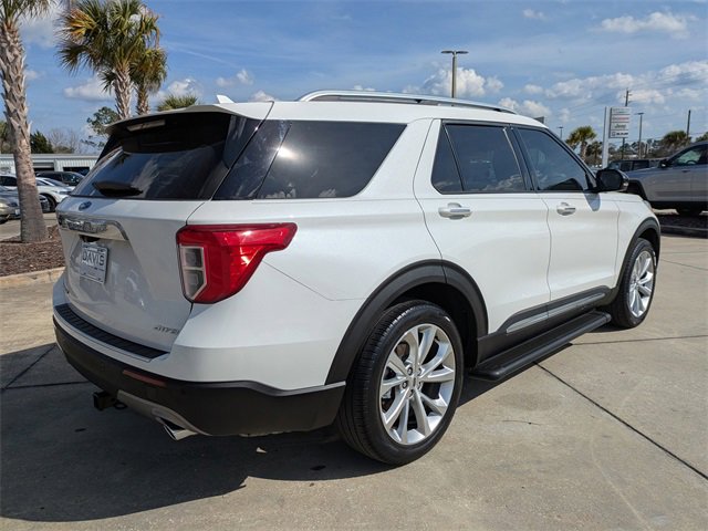 Used 2022 Ford Explorer Platinum w/ Technology Package image 4