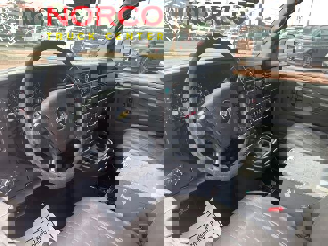 Used 2014 Chevrolet Express 2500 image 14