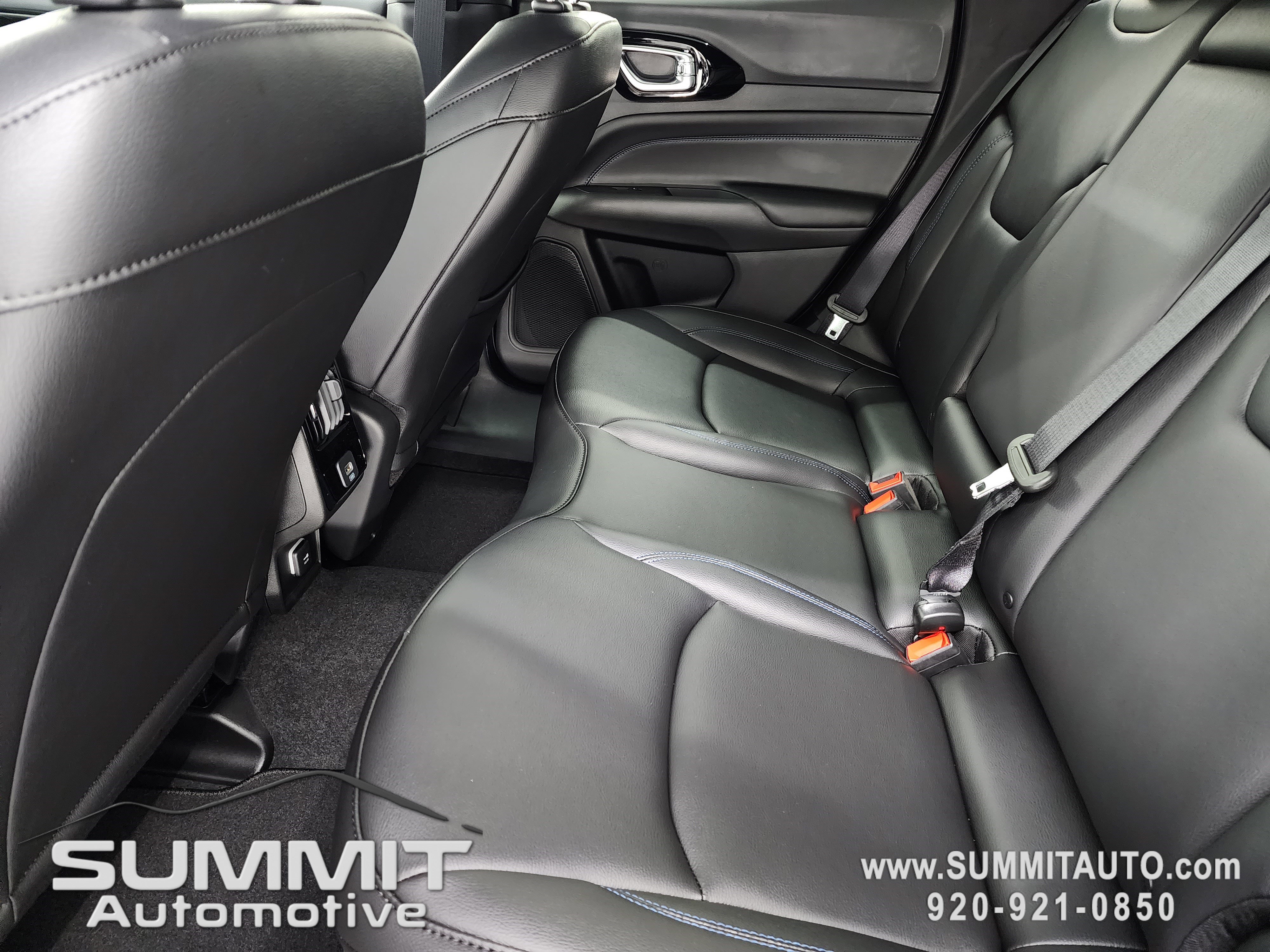 New 2026 Jeep Compass Limited image 9