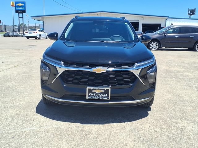 Used 2026 Chevrolet Trax LT FWD image 2